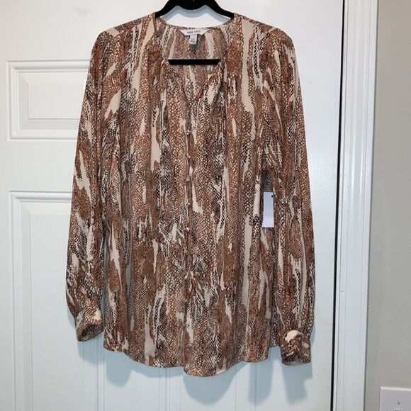 Nine West Snakeskin Button Down Shirt Size XXL - Picture 2 of 6